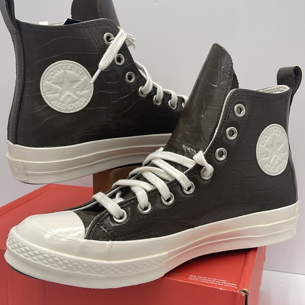 Converse WMNS Crocodile High-Tops A07656C
CHUCK 70 HI
ENGINE SMOKE/ENGINE SMOKE - Picture 10 of 16